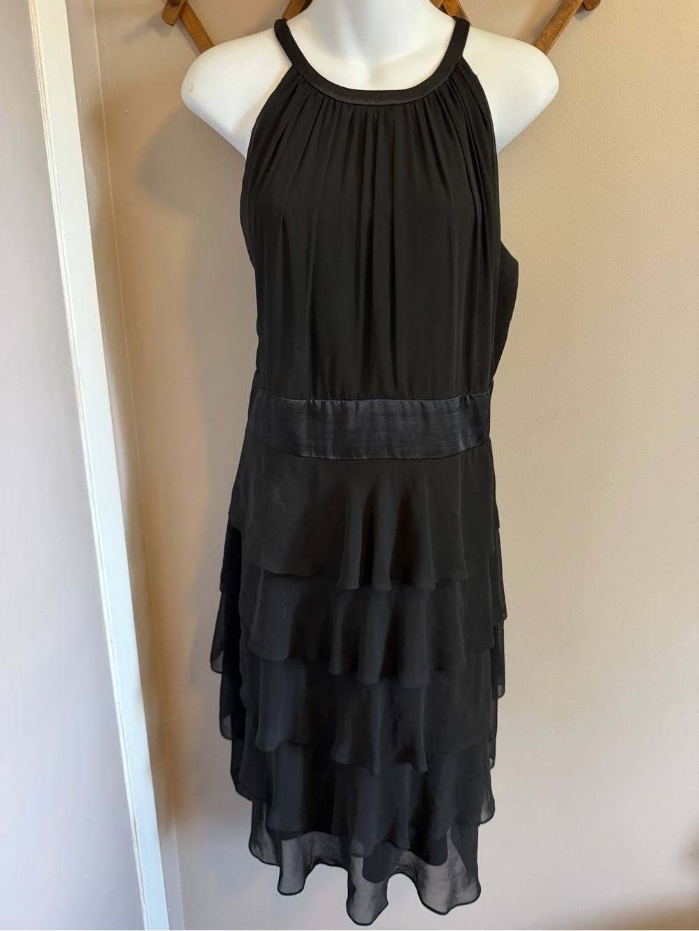Evan-Picone Halter Tiered Ruffle Cocktail Dress Black 16